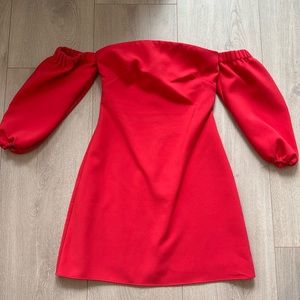 Likely dress from Revolve. Worn once for a wedding! Excellent condition.